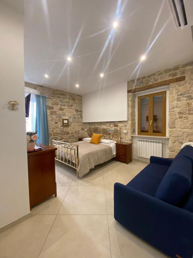 Dimora Del Carmine Hotel Bari Kültér fotó