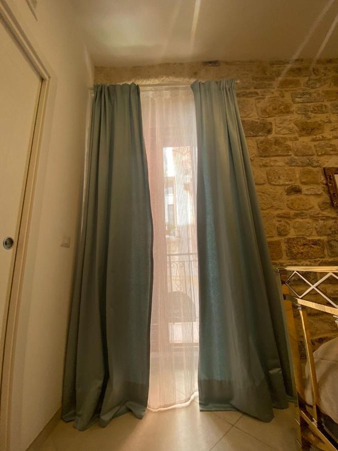 Dimora Del Carmine Hotel Bari Kültér fotó