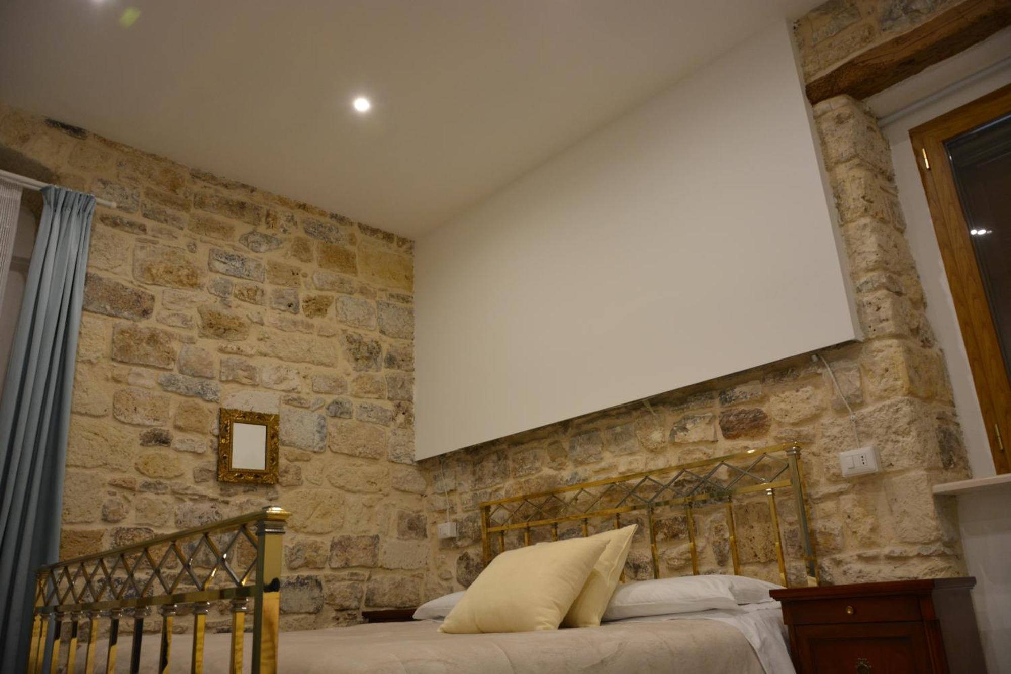 Dimora Del Carmine Hotel Bari Kültér fotó