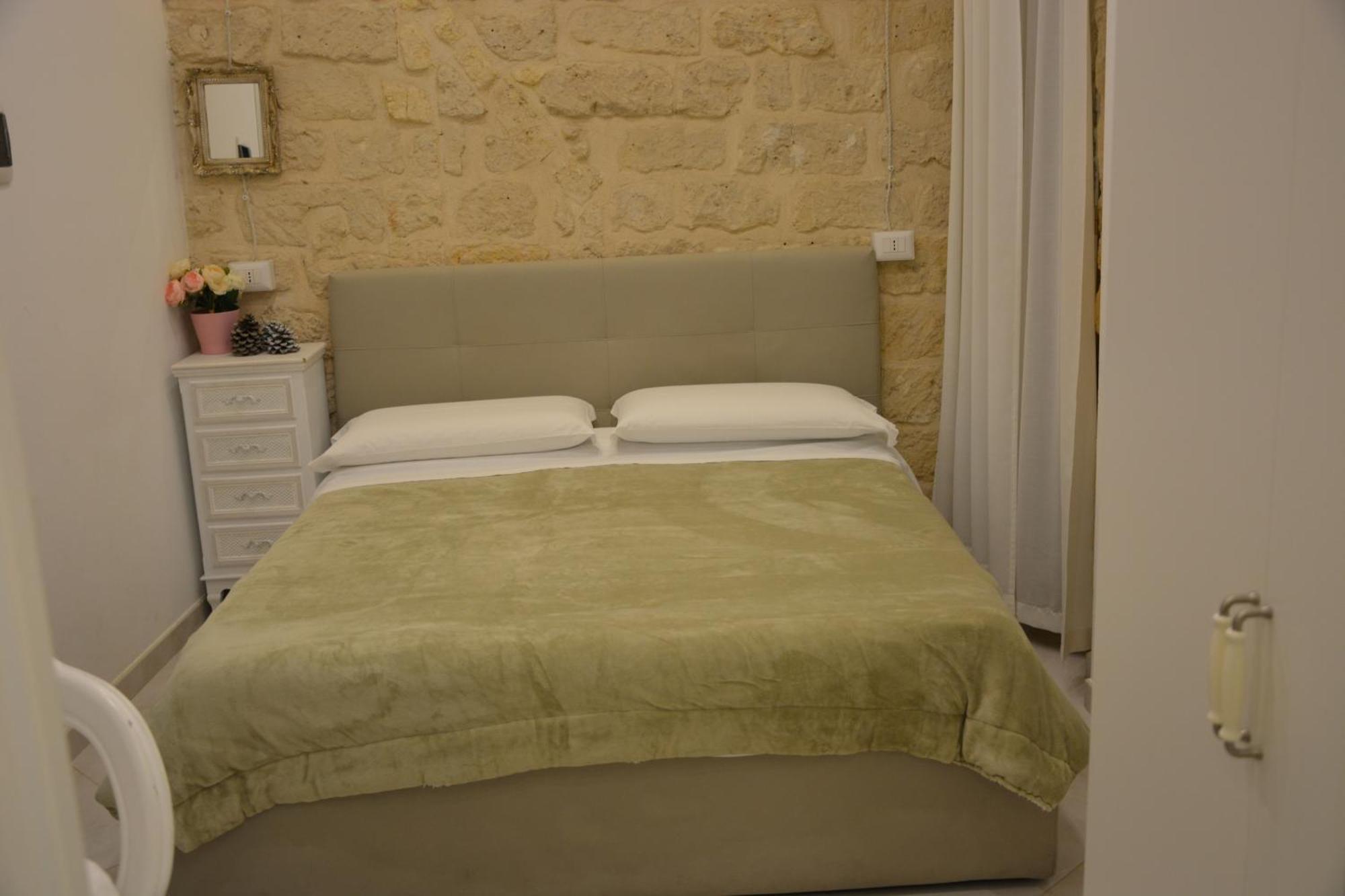 Dimora Del Carmine Hotel Bari Kültér fotó